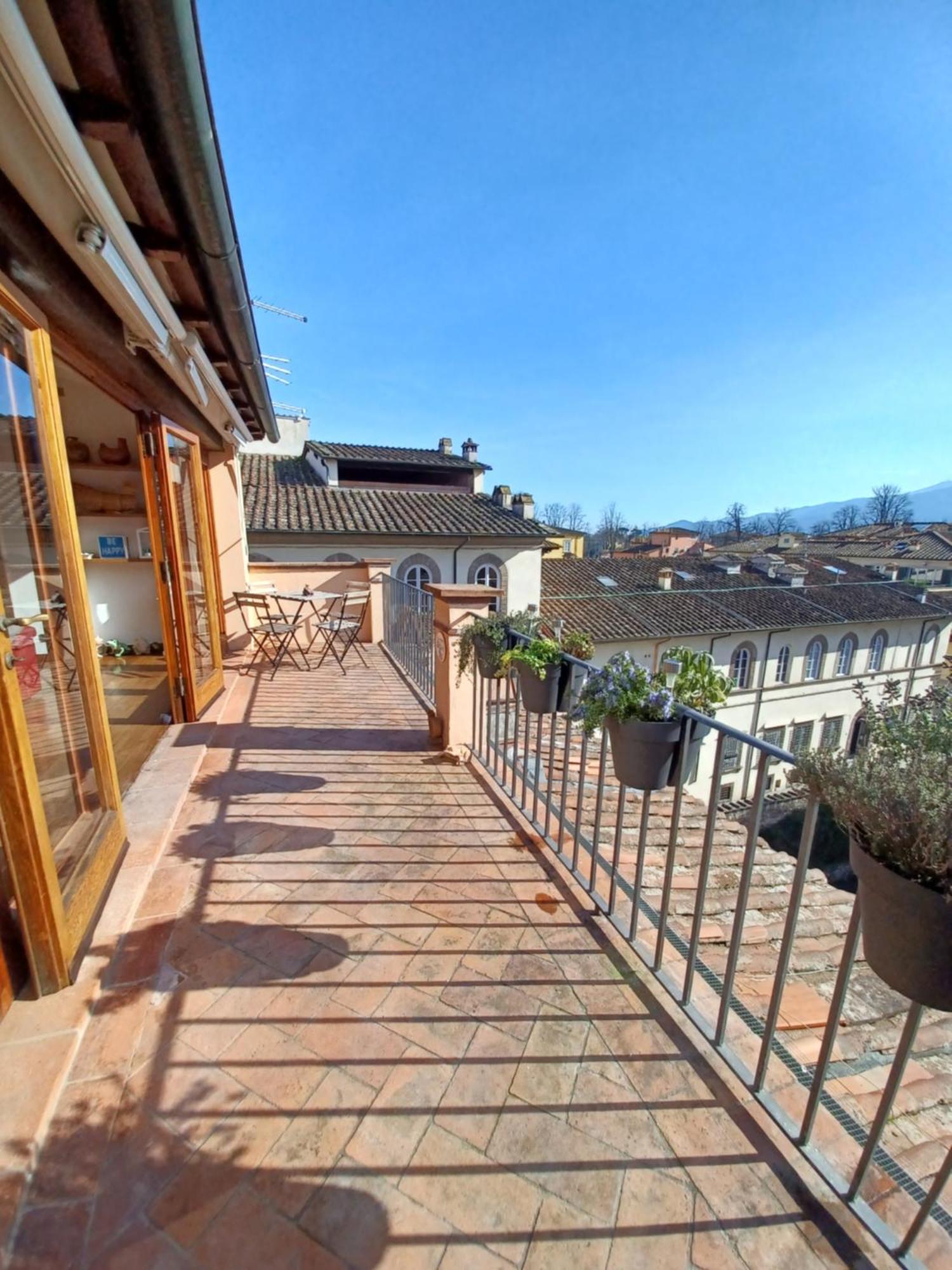 Terrazza Coccode' Spazioso Con Vista Mozzafiato! Lucca Kültér fotó