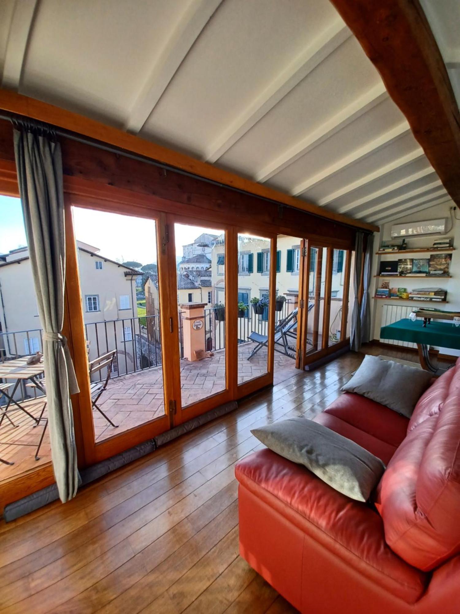 Terrazza Coccode' Spazioso Con Vista Mozzafiato! Lucca Kültér fotó
