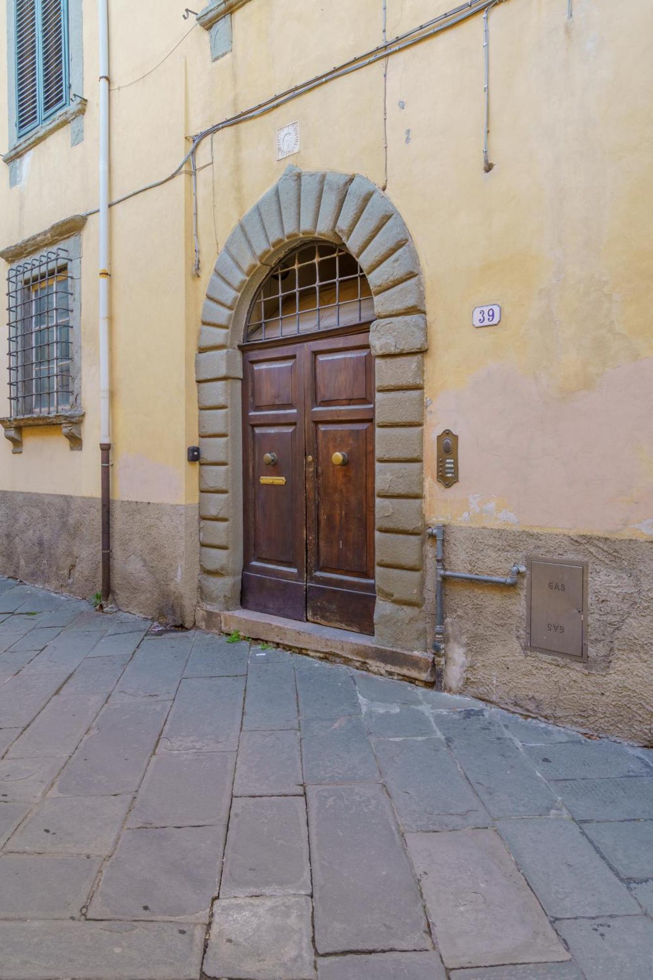 Terrazza Coccode' Spazioso Con Vista Mozzafiato! Lucca Kültér fotó